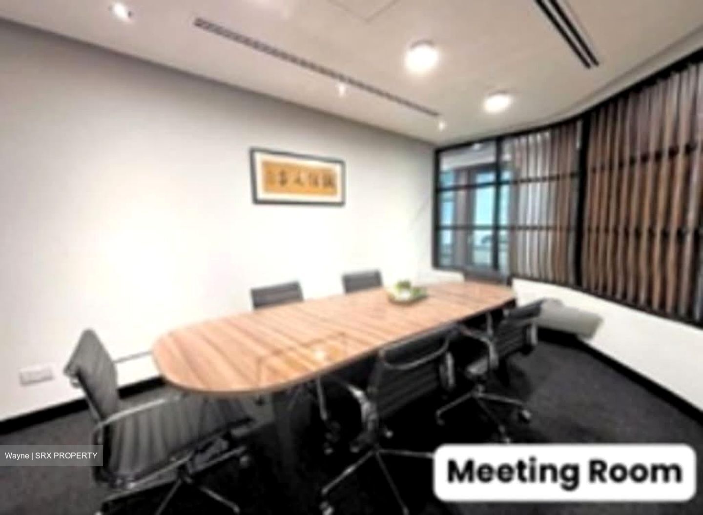United Square (D11), Office #551225681